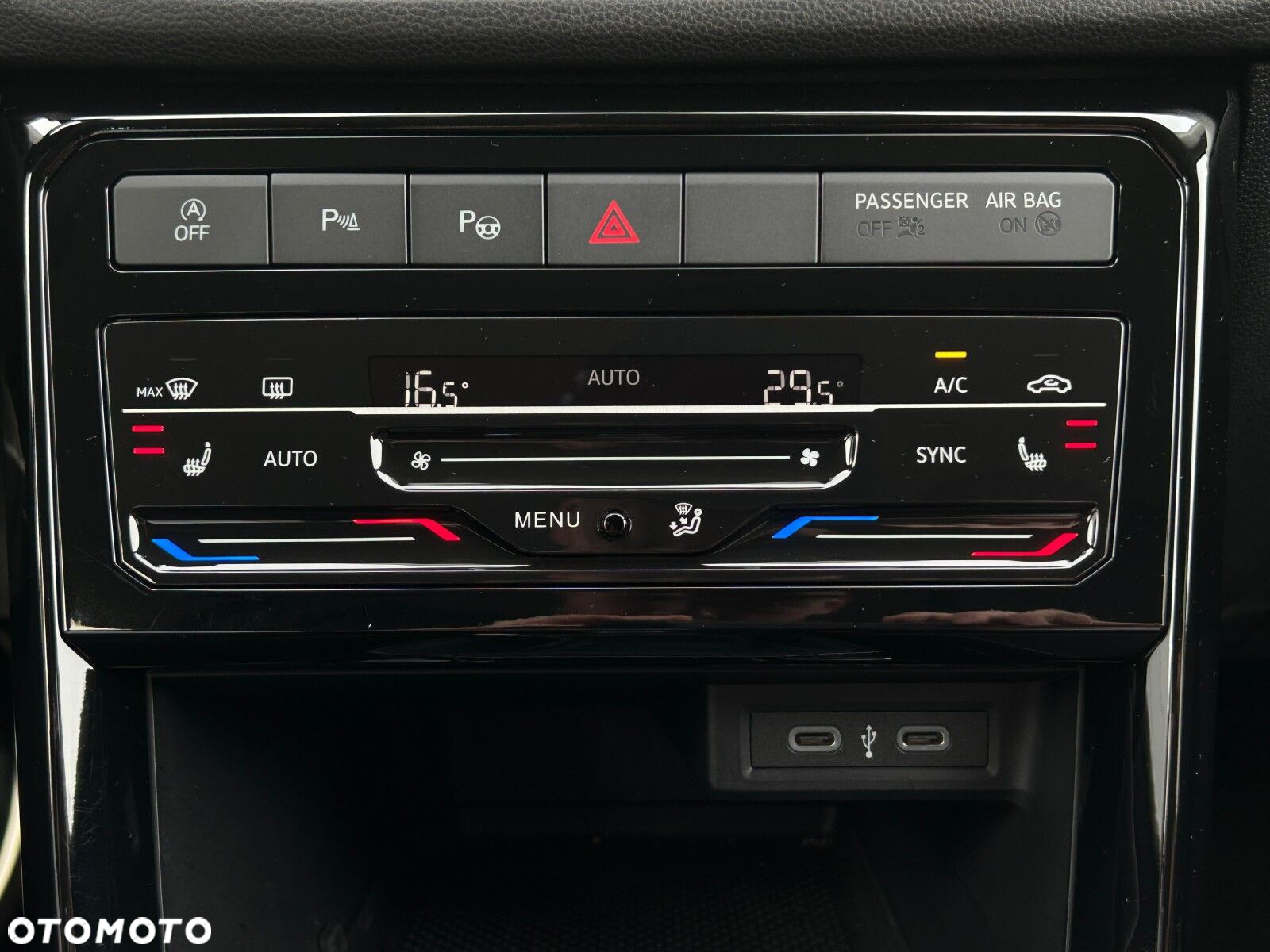 Volkswagen T-Cross - 25
