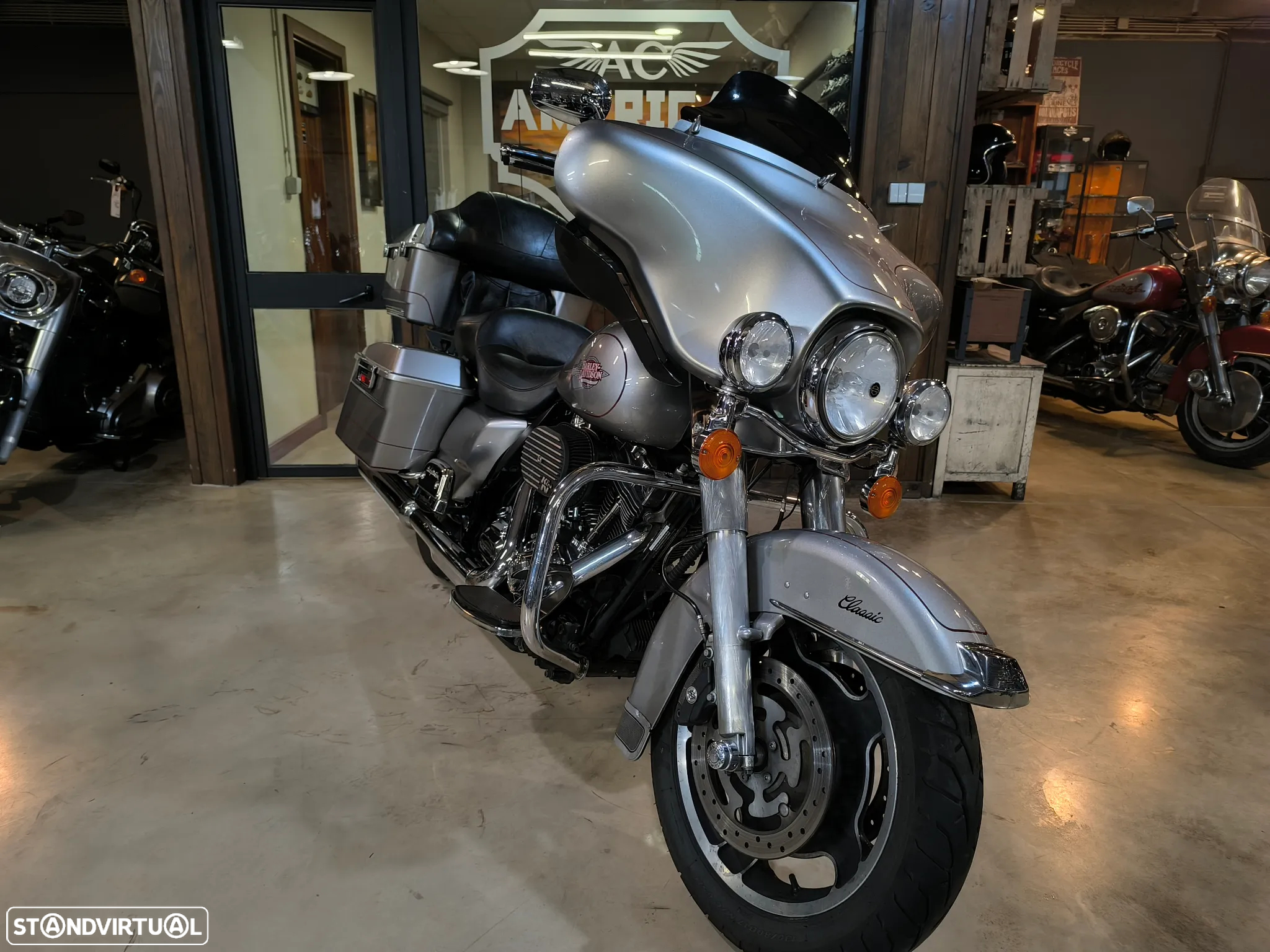Harley-Davidson FLHTC ELECTRA GLIDE CLASSIC - 8