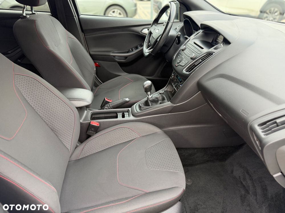 Ford Focus 1.0 EcoBoost ST-Line - 21