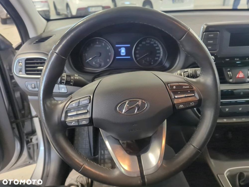Hyundai i30 1.0 T-GDI Modern - 10