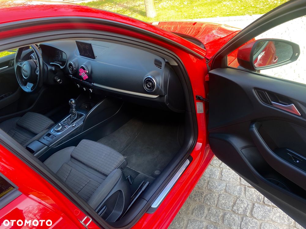 Audi A3 Sportback 2.0 TDI Sport S tronic - 11