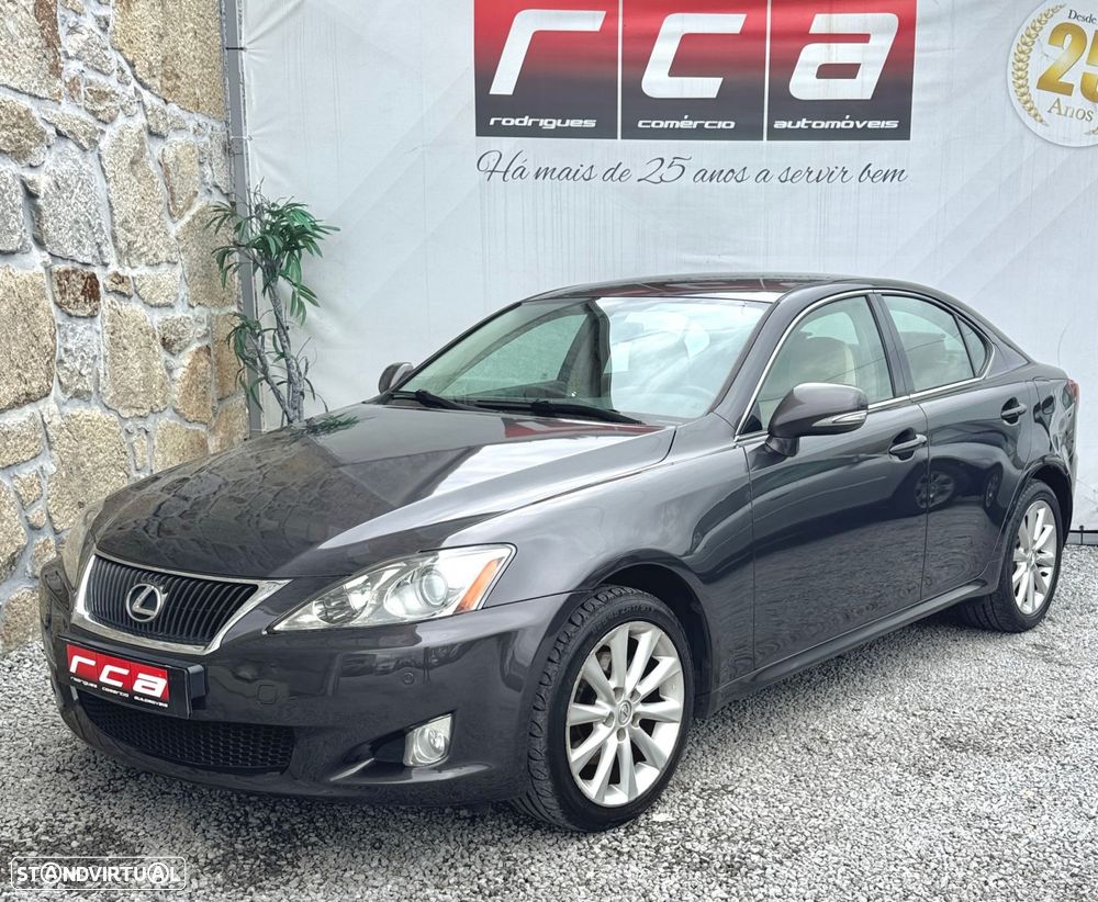 Lexus IS 220 d Executive 6G - 3