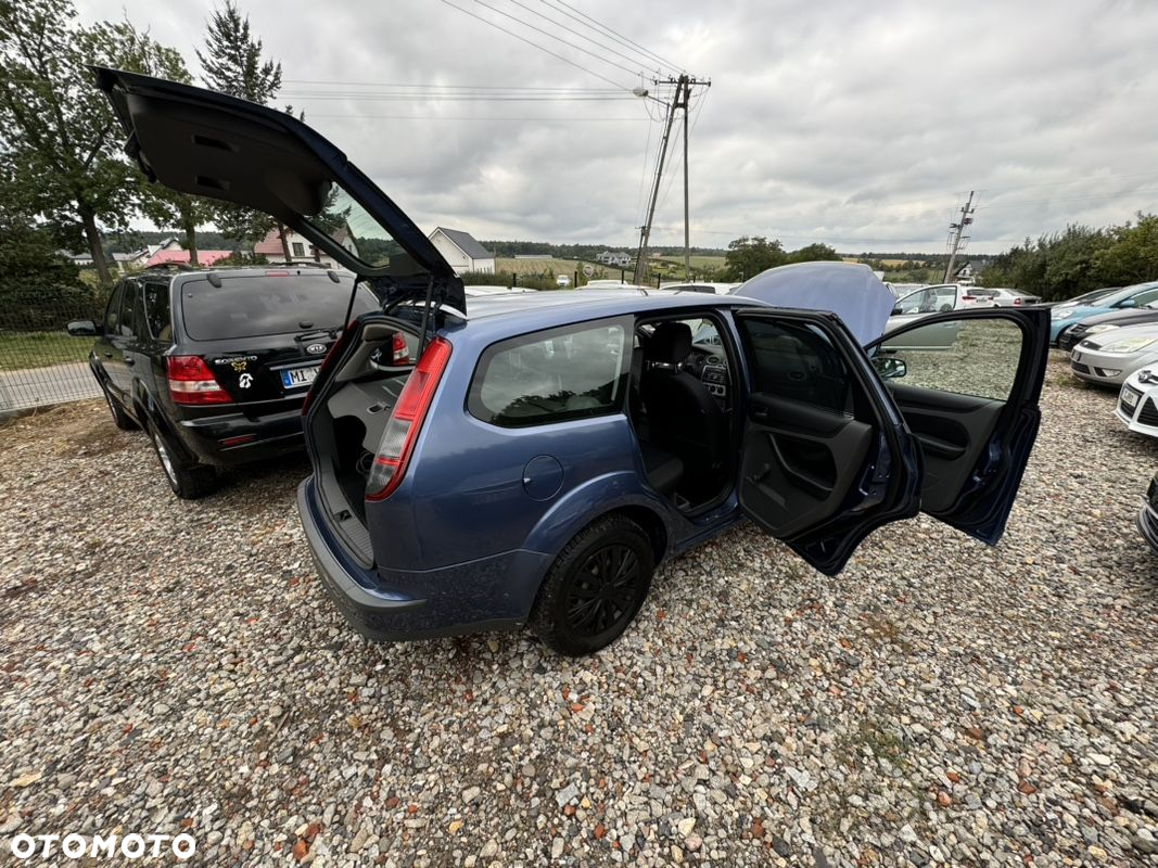 Ford Focus Turnier 1.6 16V Style+ - 5