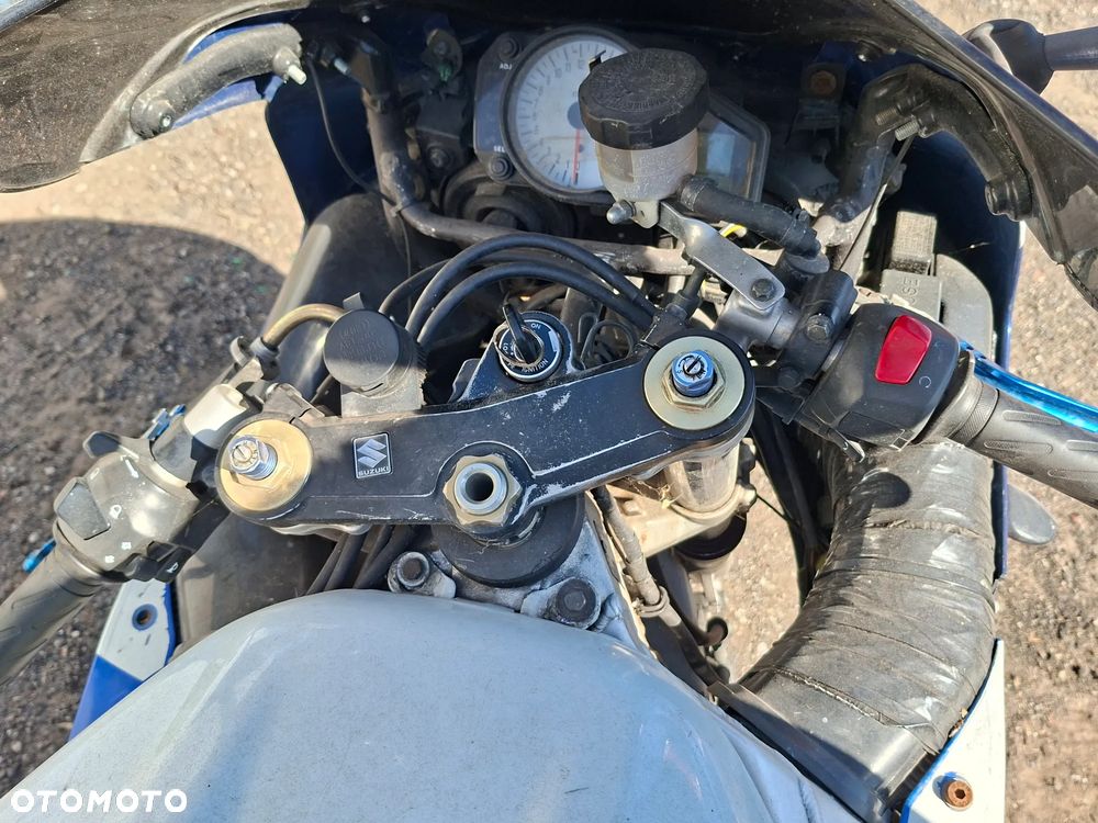 Suzuki GSX-R - 7