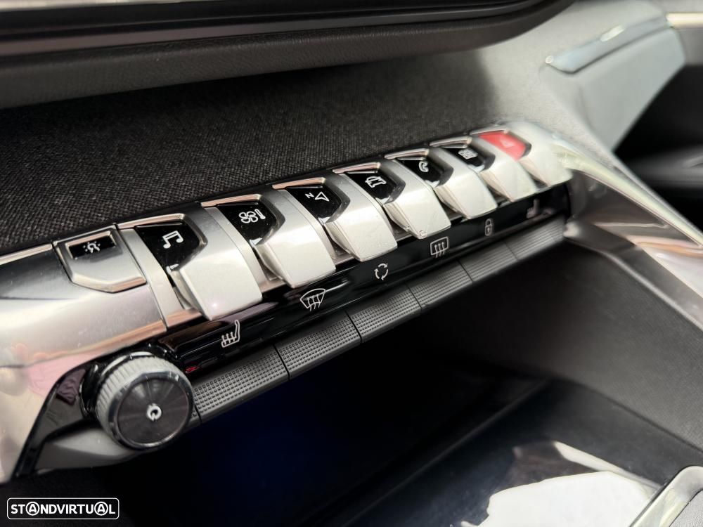 Peugeot 5008 1.2 PureTech Allure Pack - 23