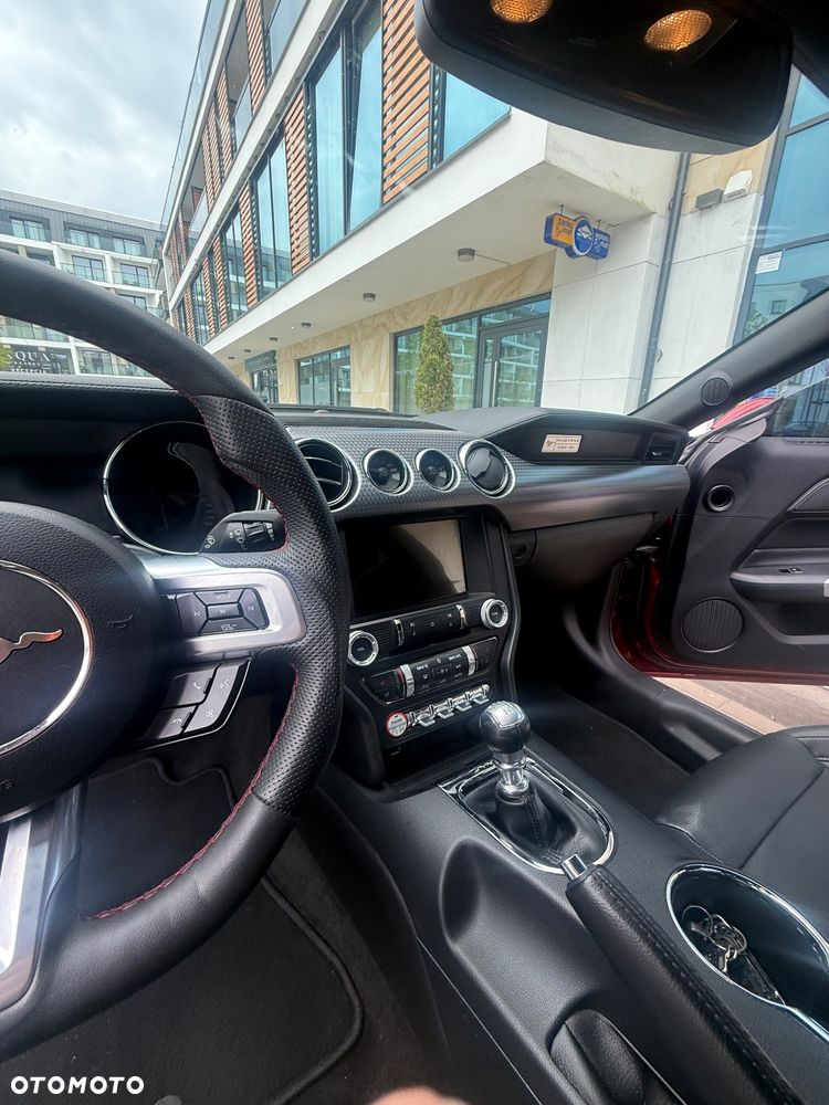 Ford Mustang 5.0 V8 GT - 13
