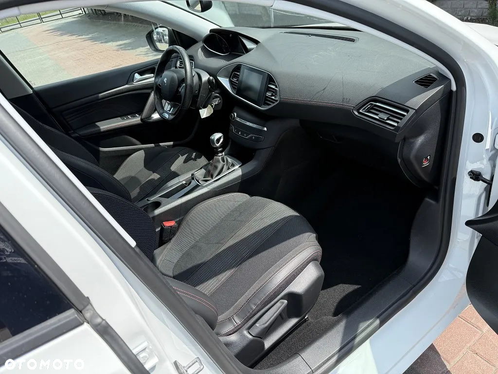 Peugeot 308 - 9