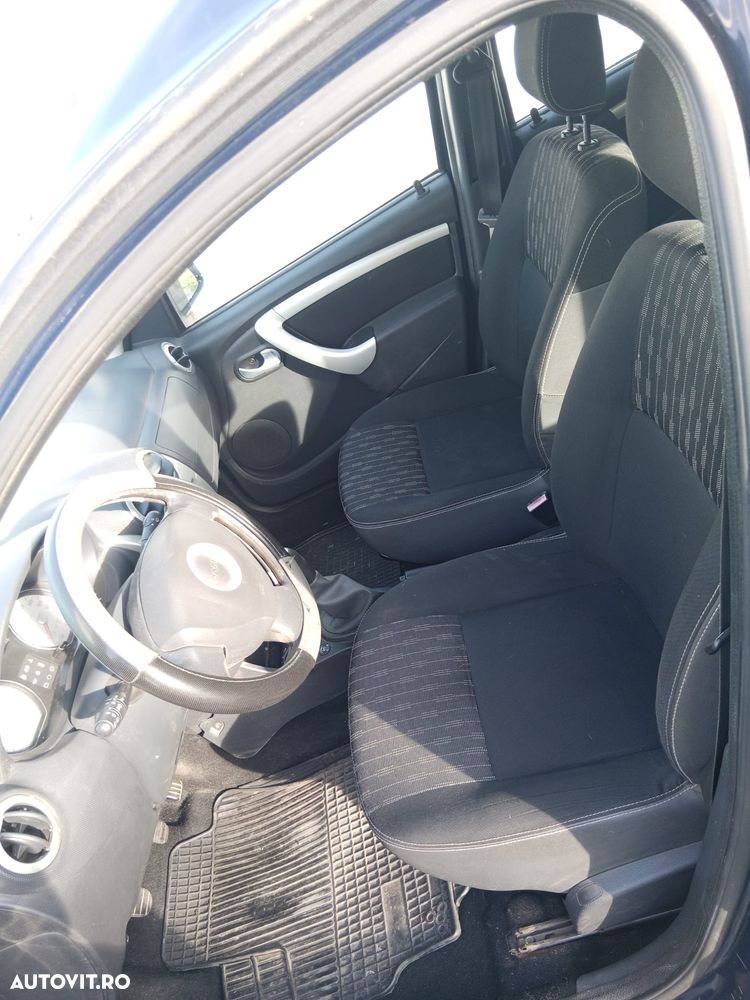 Dacia Logan 1.6 MPI Laureate - 3