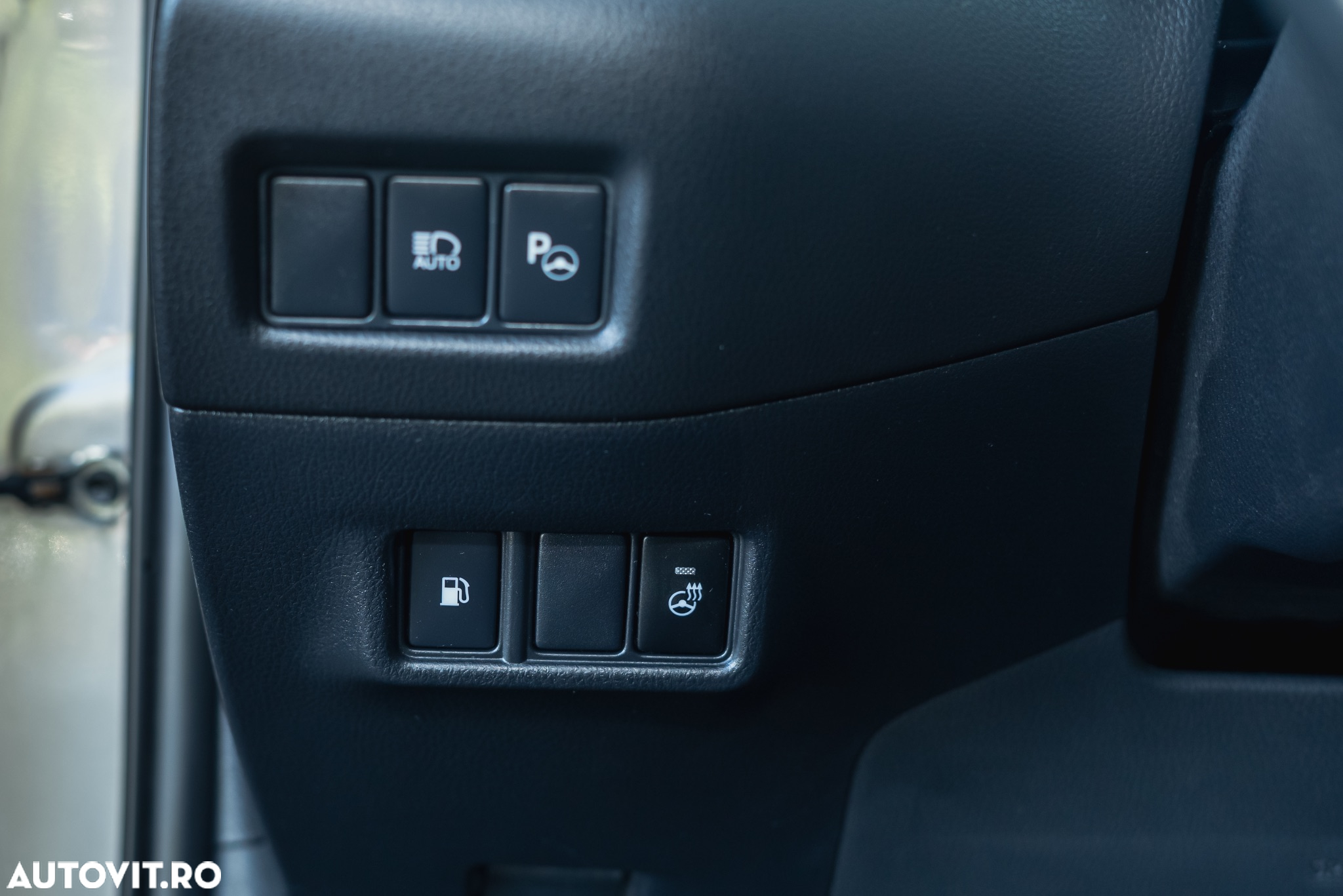 Toyota C-HR Hybrid Lounge - 18