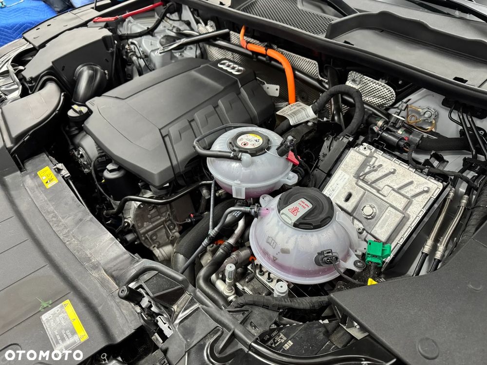 Audi Q5 55 TFSIe quattro S tronic S line - 23