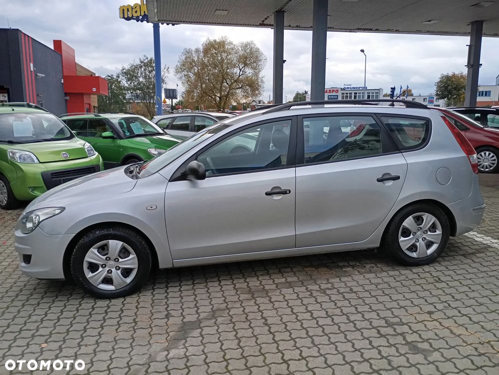 Hyundai i30 i30cw 1.4 blue Comfort - 6