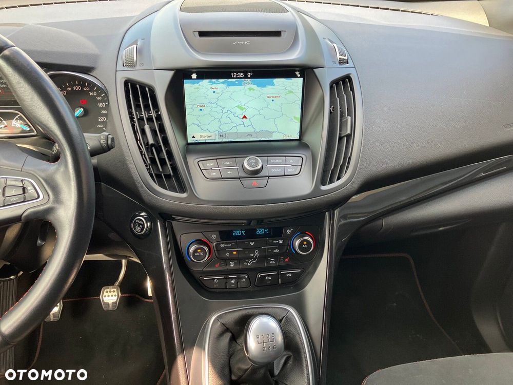 Ford Kuga 1.5 EcoBoost FWD ST-Line - 14