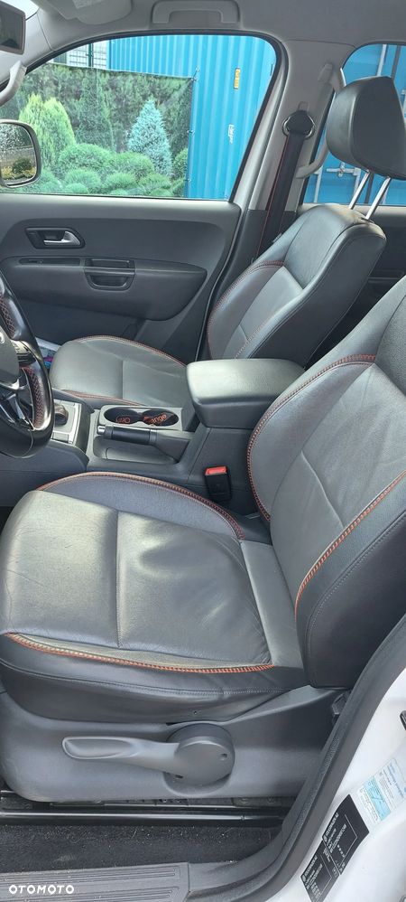Volkswagen Amarok 2.0 BiTDI Autm Canyon - 11
