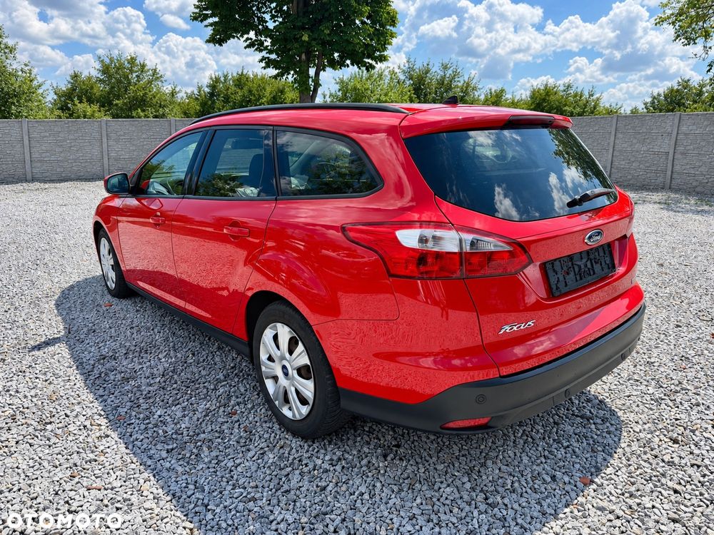 Ford Focus 1.0 EcoBoost Ambiente - 2