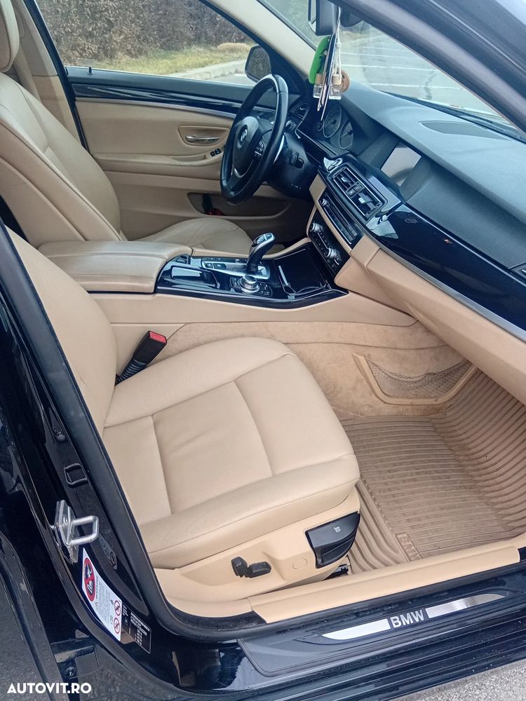 BMW Seria 5 525d xDrive - 4