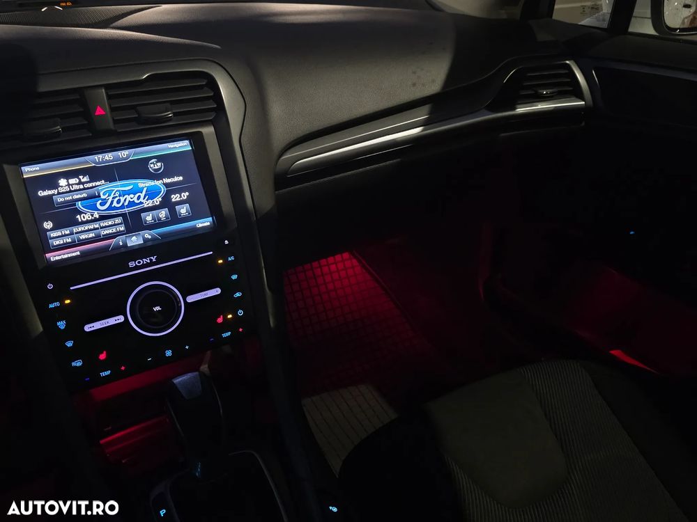 Ford Mondeo 2.0 TDCi Powershift Titanium - 11