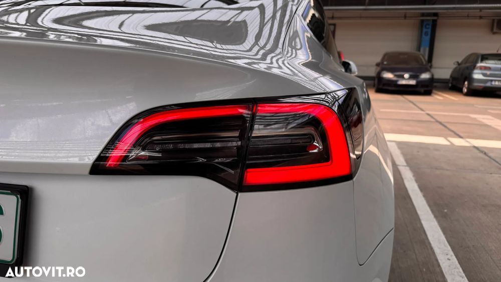 Tesla Model 3 Standard Reichweite Plus Hinterradantrieb - 15