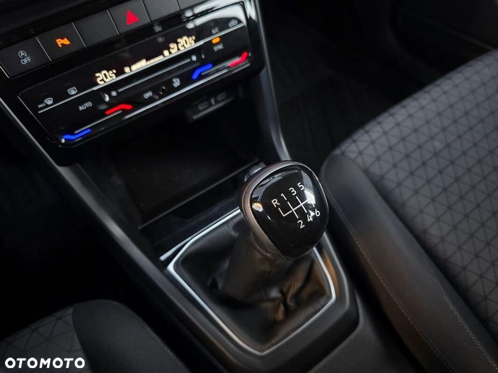 Volkswagen T-Cross 1.0 TSI Life - 24