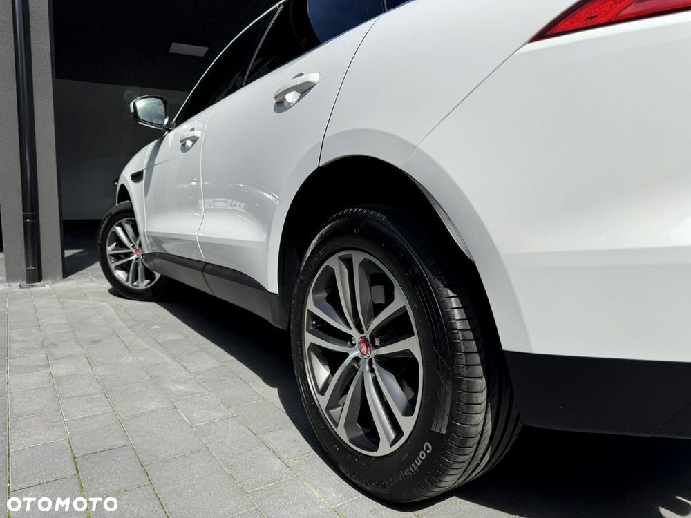 Jaguar F-Pace - 10