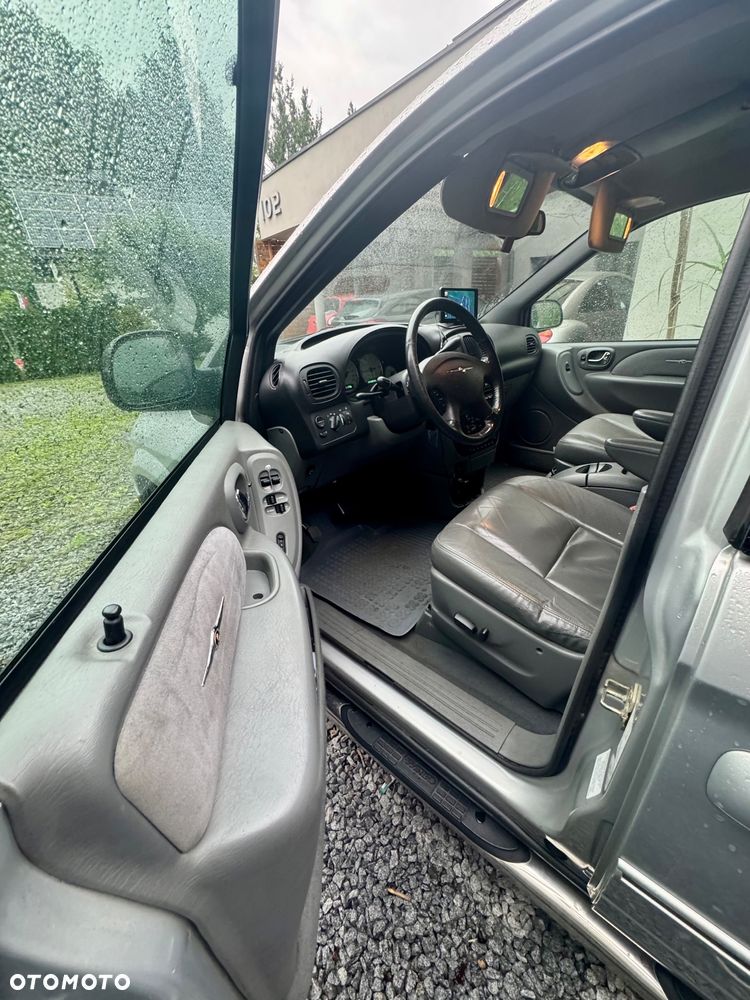 Chrysler Grand Voyager - 5