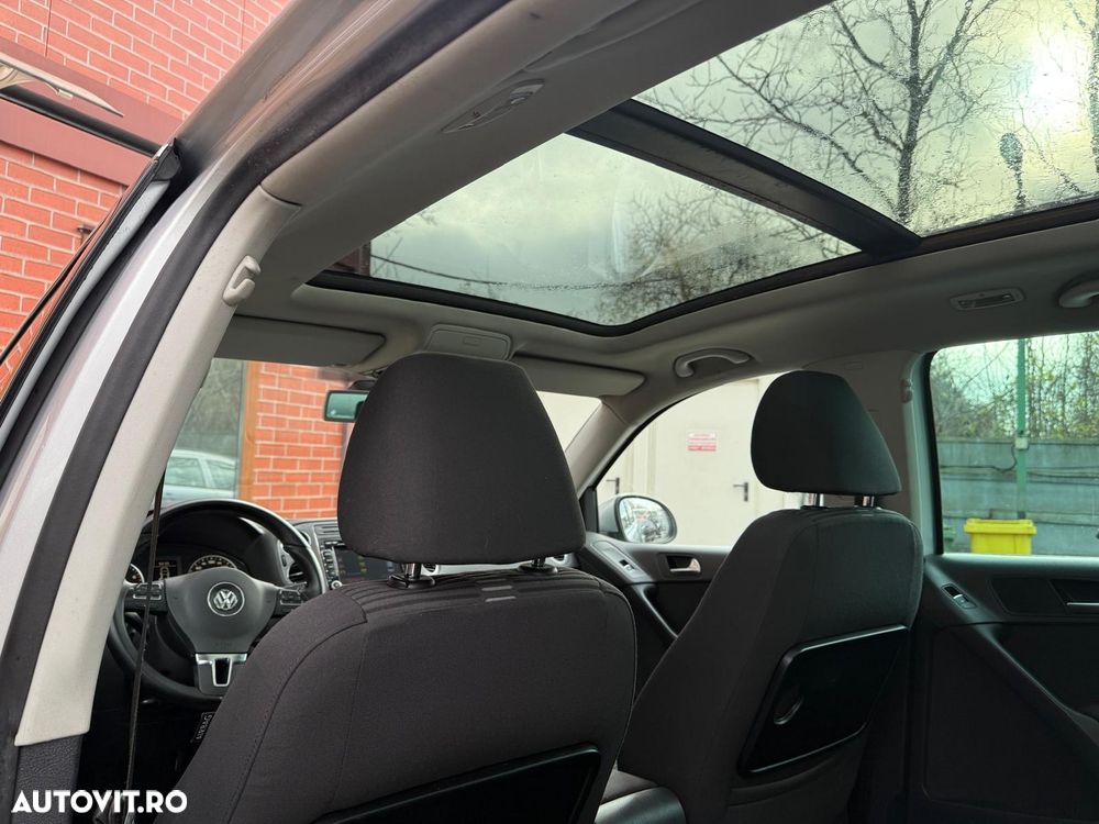 Volkswagen Tiguan - 11