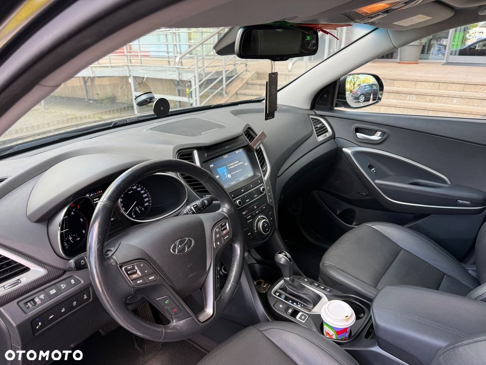 Hyundai Santa Fe 2.2 CRDi 4WD Automatik SEVEN Style - 30