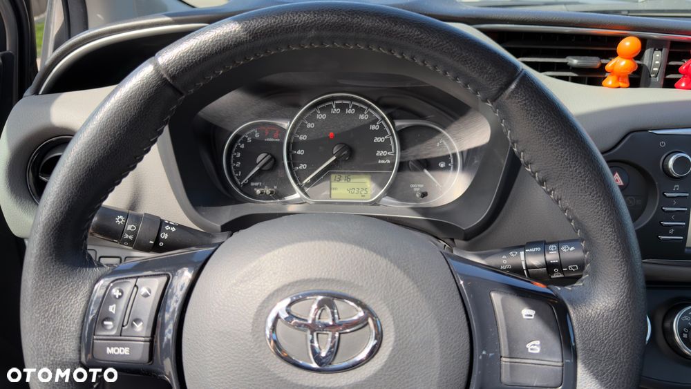 Toyota Yaris 1.5 Selection - 6
