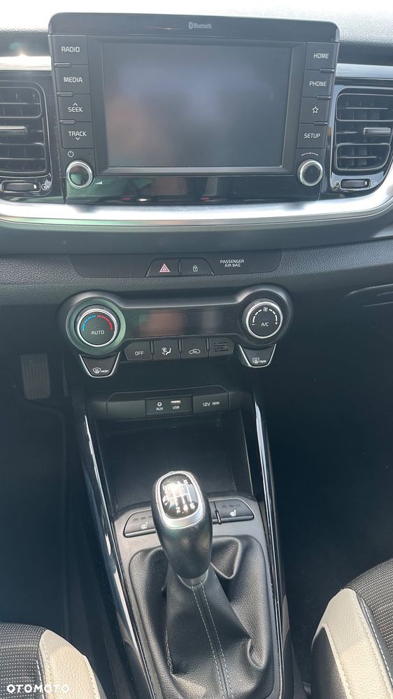Kia Stonic 1.4 L - 17