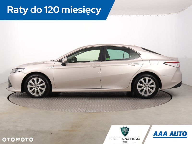 Toyota Camry - 3