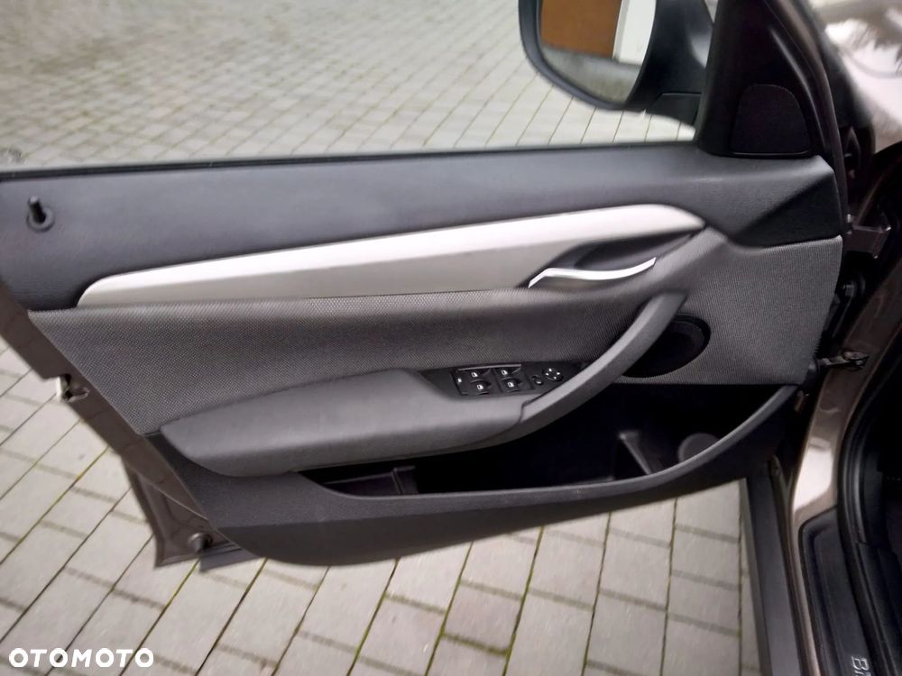 BMW X1 sDrive18i - 14