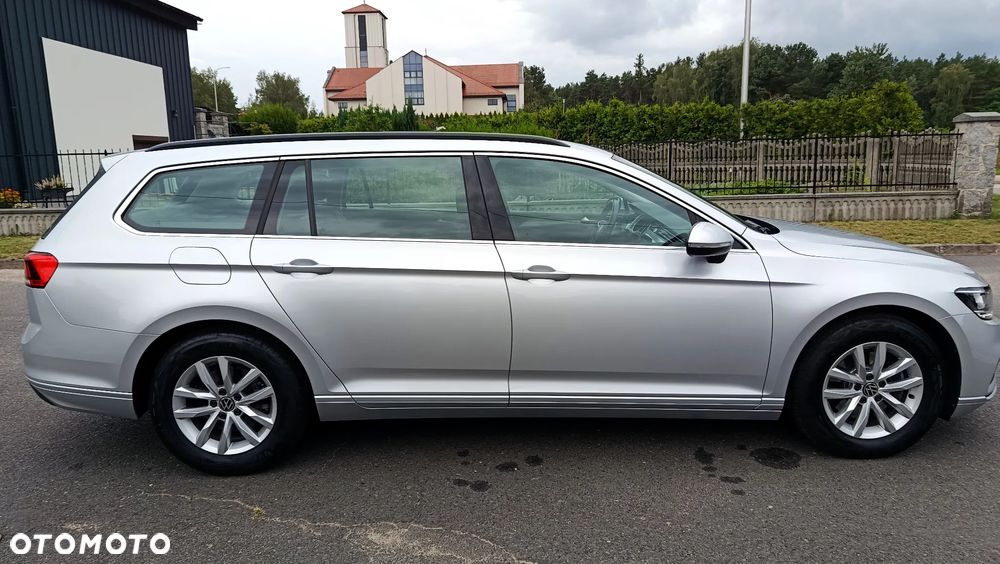 Volkswagen Passat 2.0 TDI SCR DSG - 25