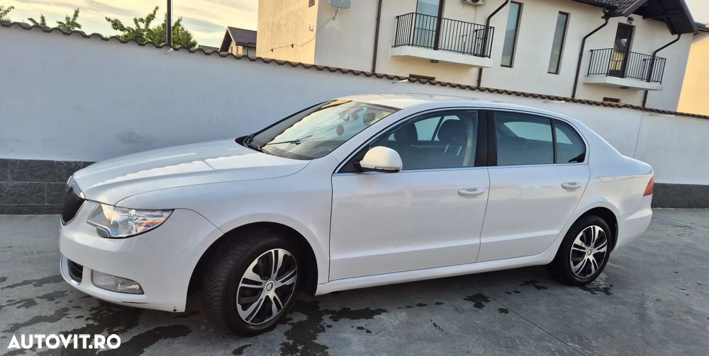 Skoda Superb 2.0 TDI Elegance - 7