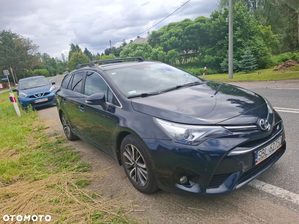 Toyota Avensis 1.8 Premium MS - 1