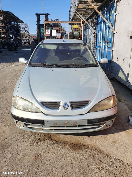 Dezmembrari  Renault MEGANE 1  1995  > 2006 1.4 16V (LA0D, LA1H, lA0W - 2