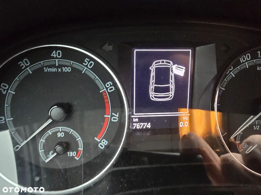 Skoda Karoq 2.0 TDI SCR 4x4 Style DSG - 9