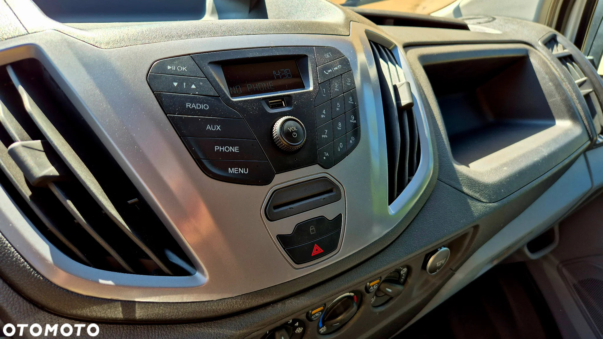 Ford Transit - 17