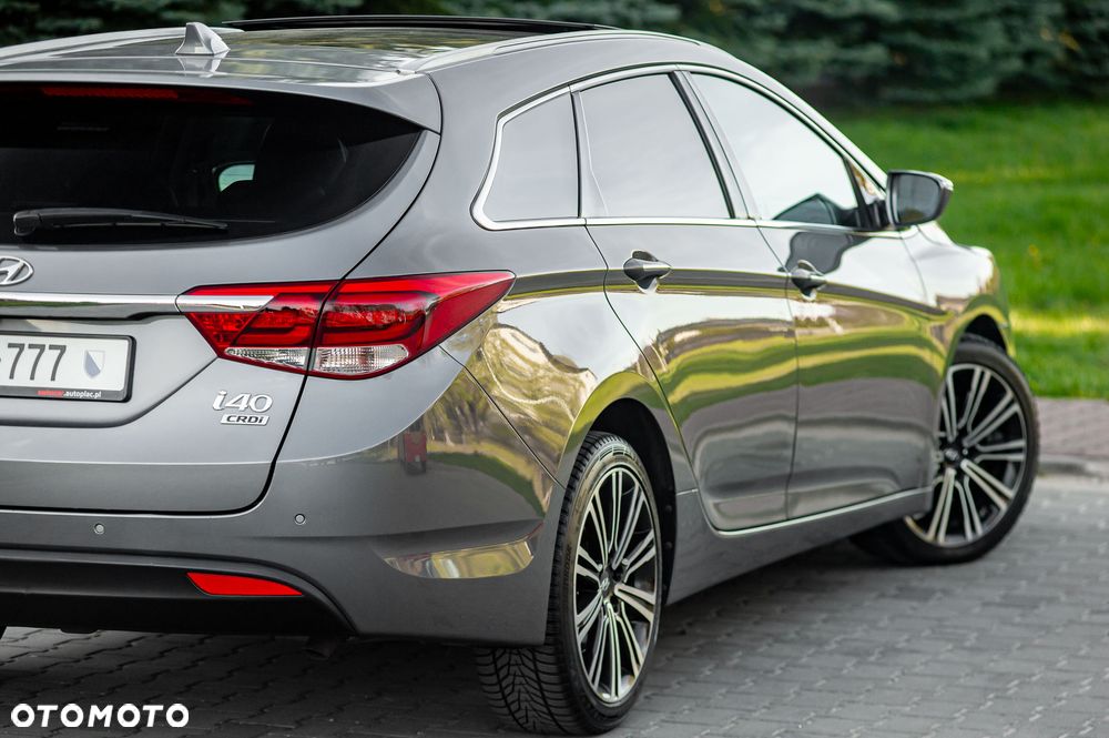 Hyundai i40 Kombi 1.7 CRDi DCT Premium - 16