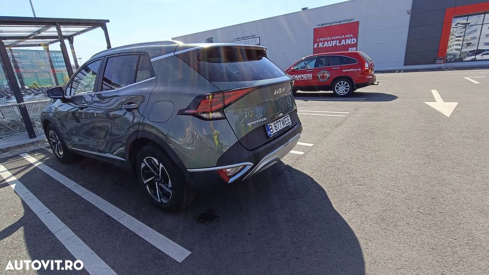 Kia Sportage 1.6 T-GDI 7DCT HP 4x2 MHEV Style - 9