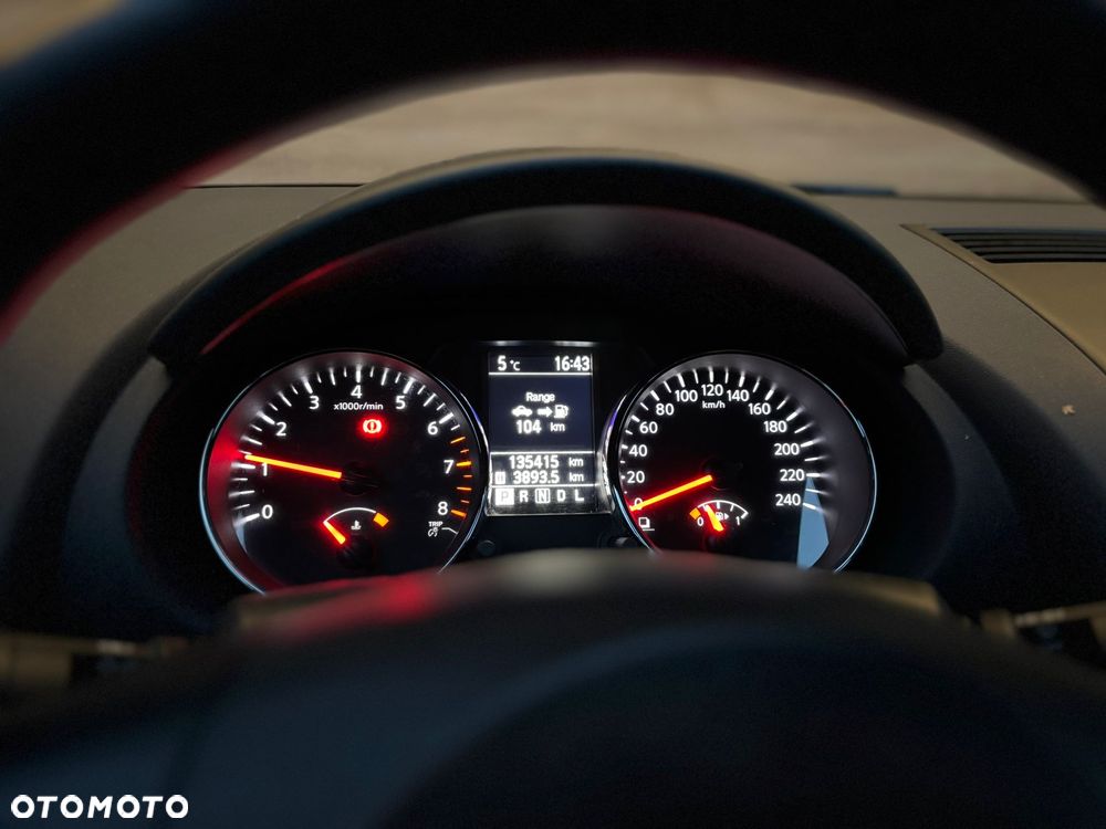 Nissan Qashqai 1.6 Visia CVT - 12