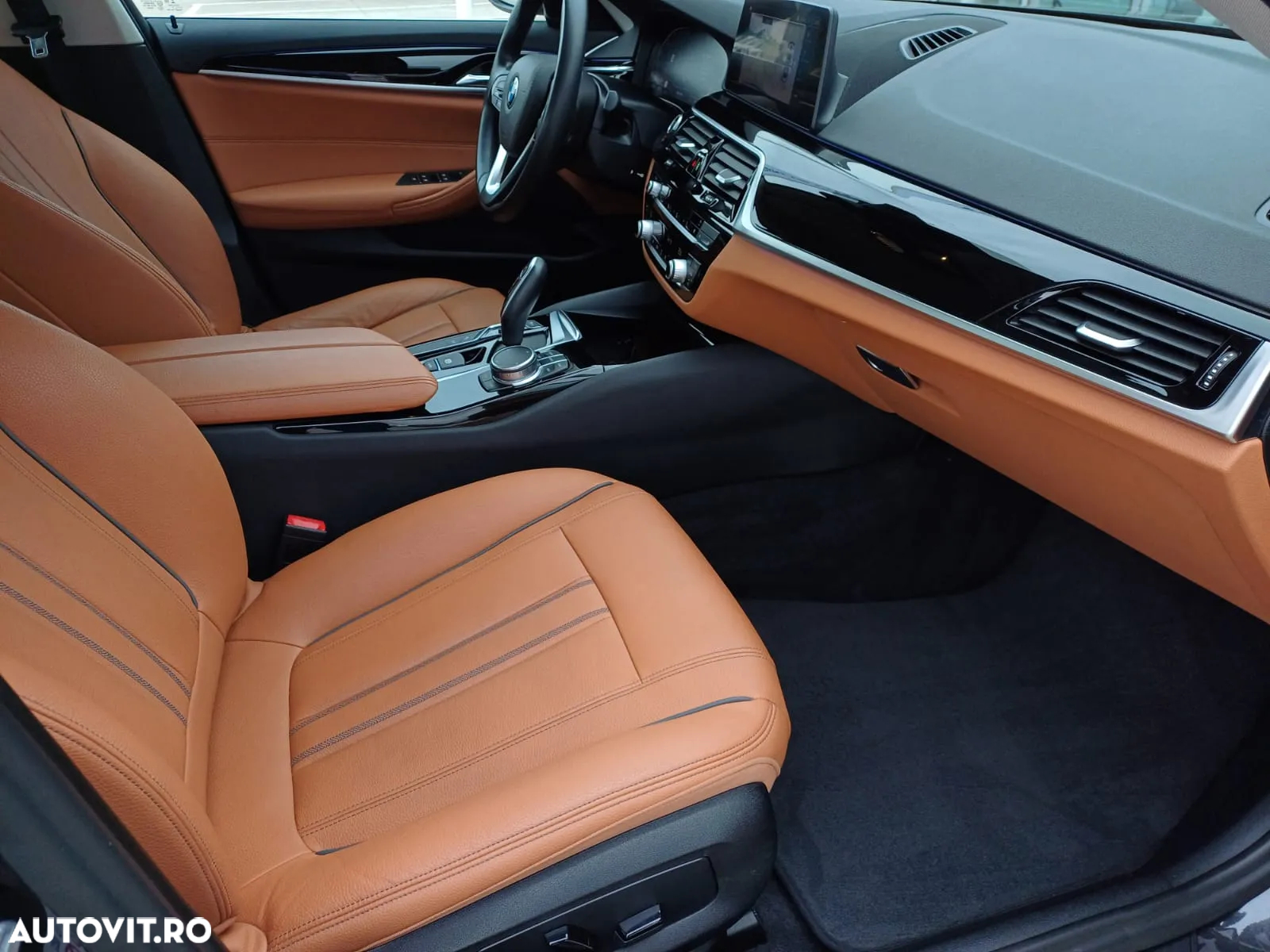 BMW Seria 5 518d AT - 11