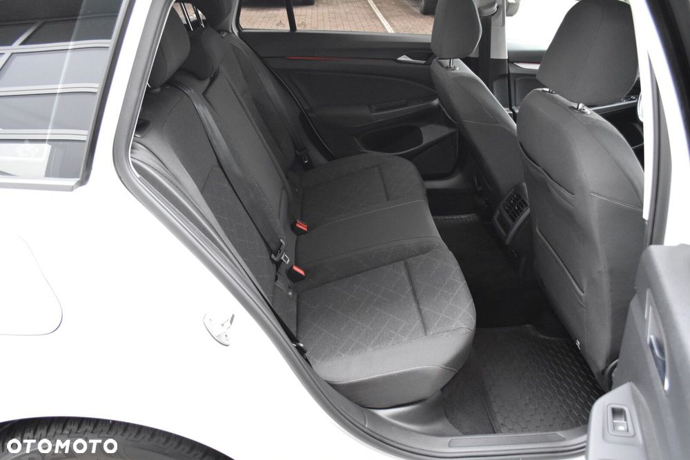 Volkswagen Golf Variant - 33