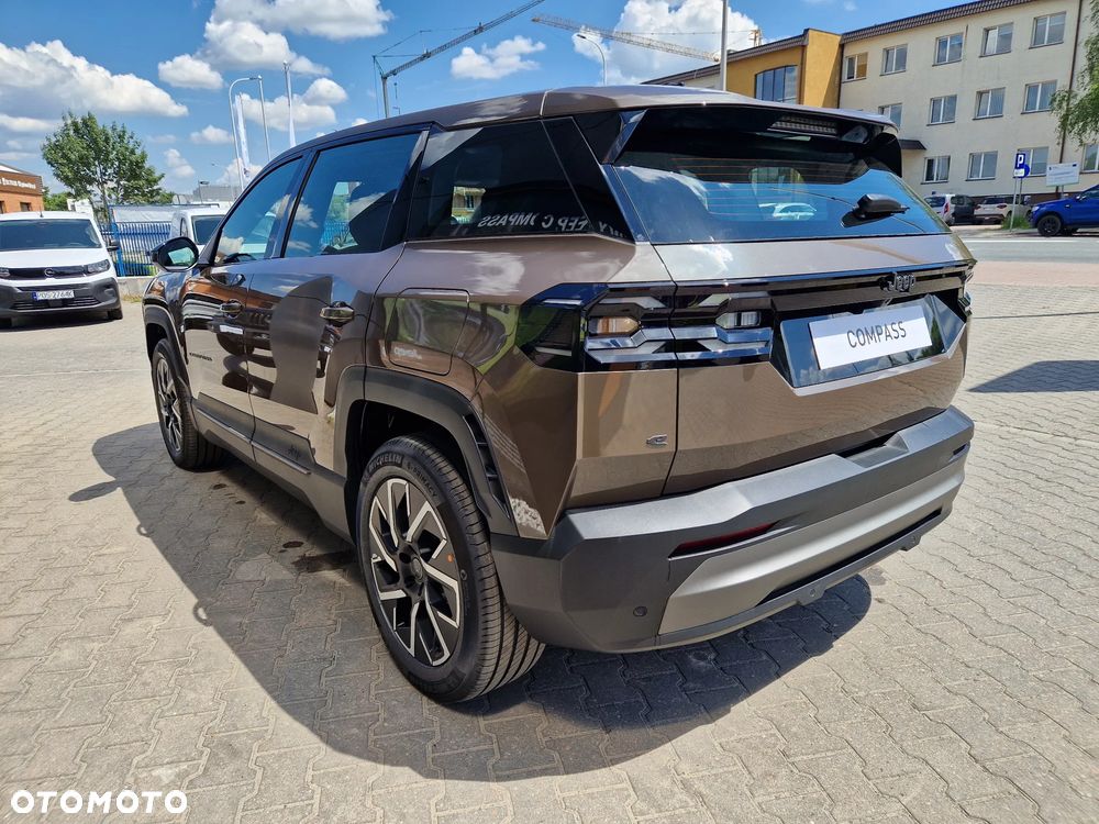 Jeep Compass 73.7kWh Standard Range Altitude FWD - 12