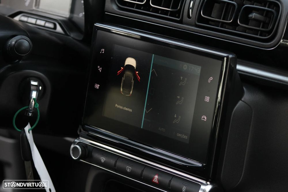 Citroën C3 1.2 PureTech Shine - 20