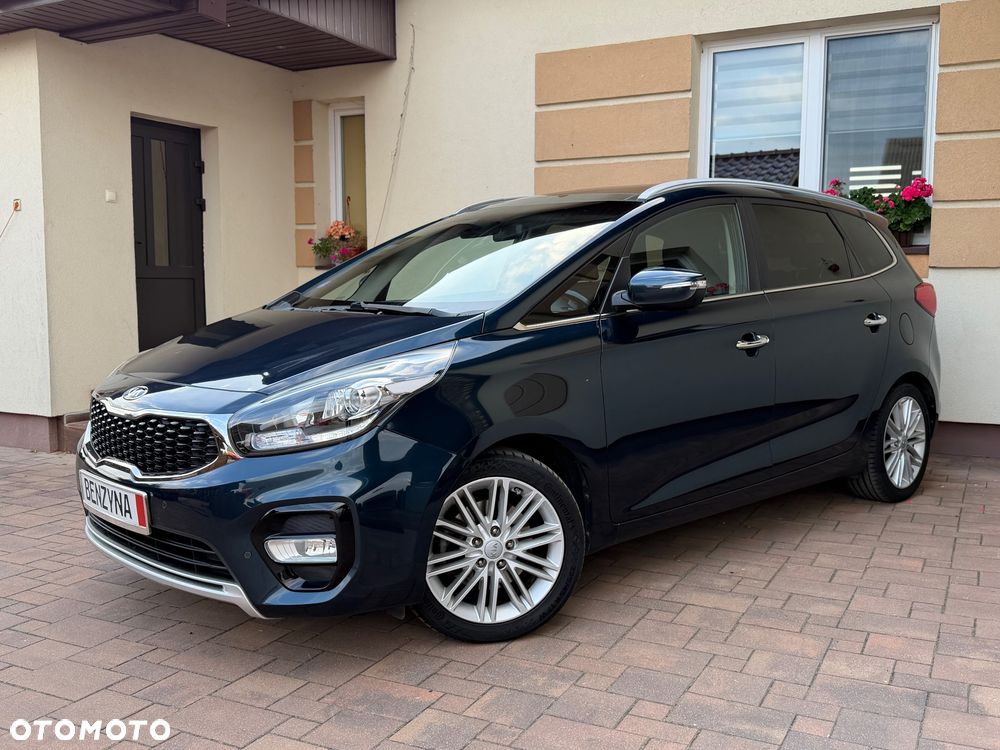 Kia Carens - 19