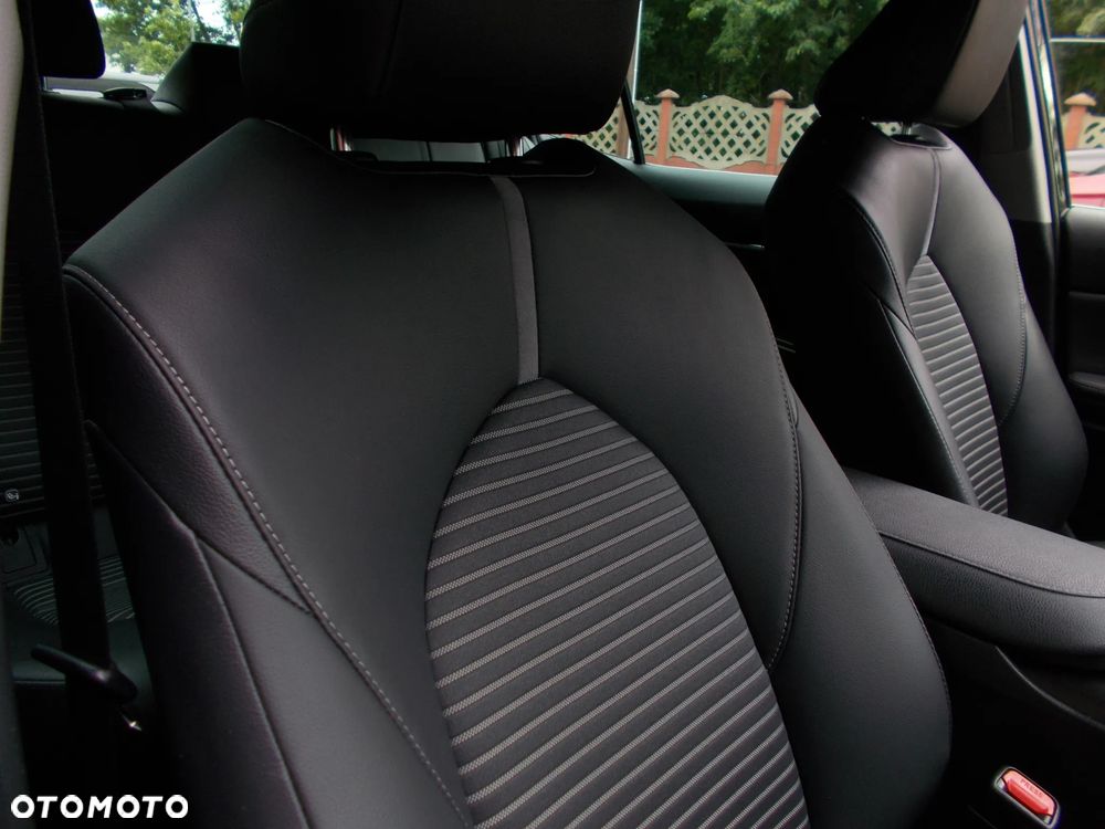 Toyota Camry 2.5 Hybrid Prestige CVT - 2