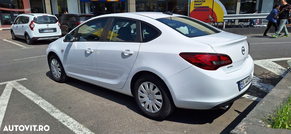 Opel Astra 1.4 Turbo ECOTEC Enjoy - 3