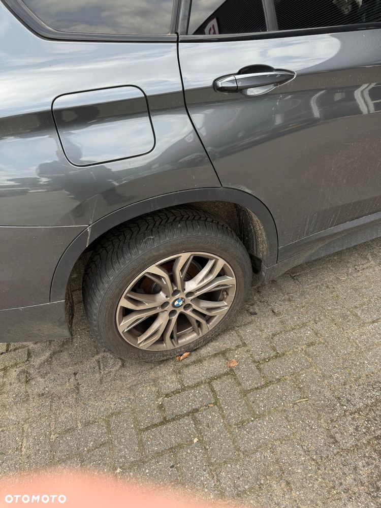 BMW X1 sDrive18i - 6