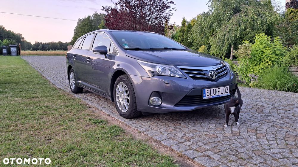 Toyota Avensis 1.8 Premium - 4