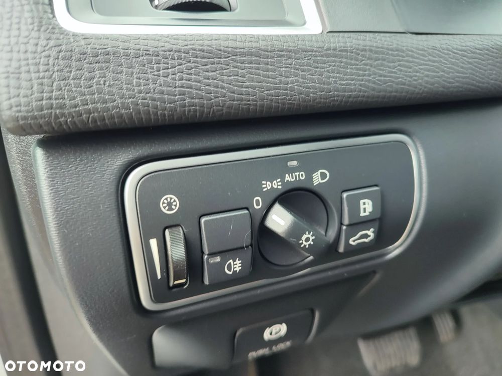 Volvo XC 60 D4 Geartronic Summum - 23