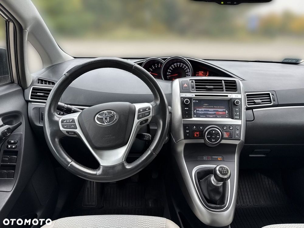 Toyota Verso 2.0 D-4D Premium 7os - 15